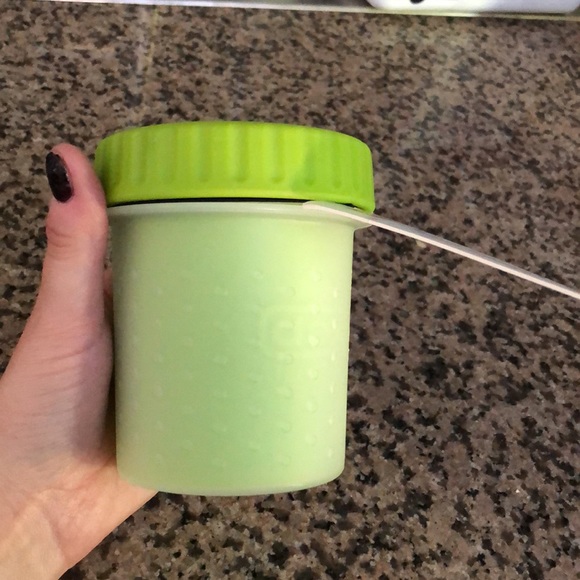 Dexas Mudbuster Petite Dog or Cat Paw Washer Cleaner in Green - Picture 10 of 16